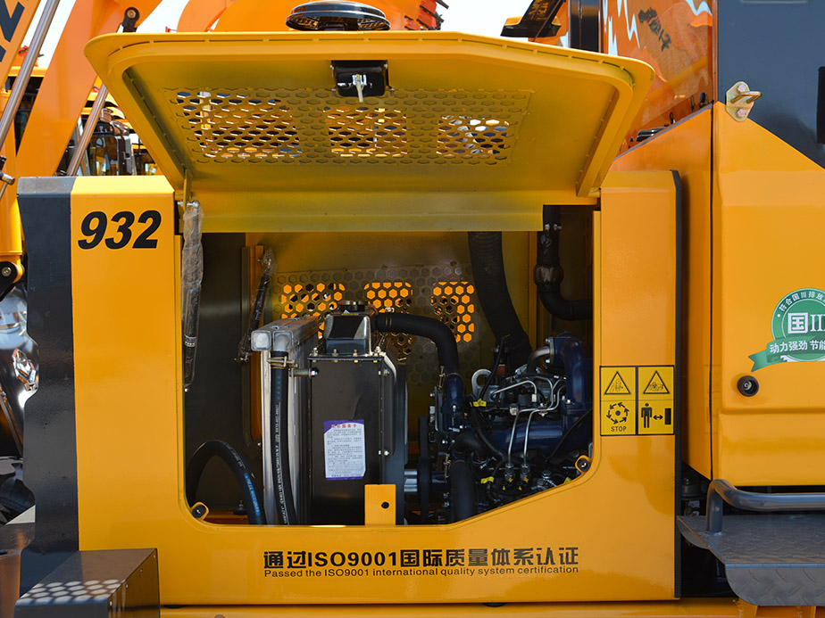 攪拌裝載機(jī)怎么開能省油？